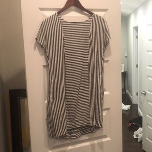 Madewell linen tunic.